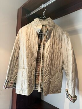 Women’s Quilted Beige Jacket with Plaid Lining Burberry